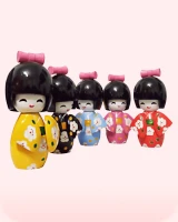 Mini muñeca kokeshi de madera 8,5 cm