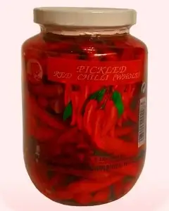 Chiles rojos tailandeses en vinagreta